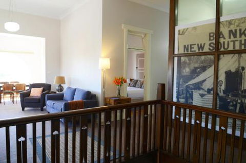 The Bank B & B West Wyalong - Accommodation Nelson Bay 2