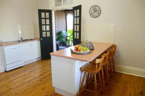 The Bank B & B West Wyalong - Accommodation Nelson Bay 0