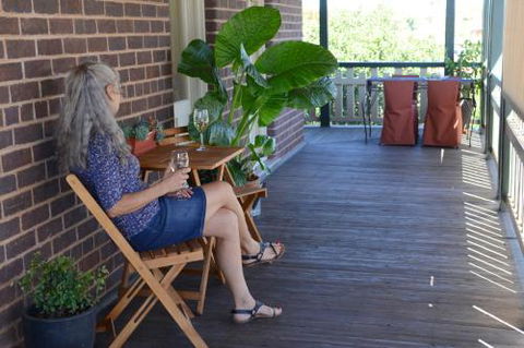 The Bank B & B West Wyalong - Accommodation Nelson Bay 1