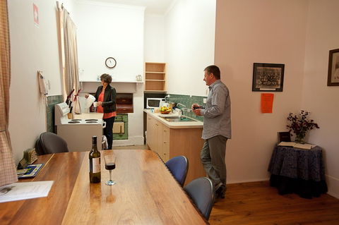 Black Jack Get-A-Way - Accommodation Nelson Bay 2
