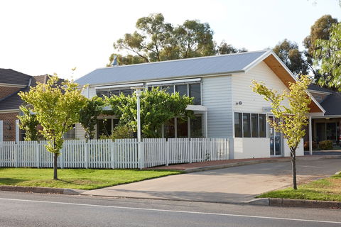 The Horatio - Suites & Motel - Accommodation Nelson Bay 1