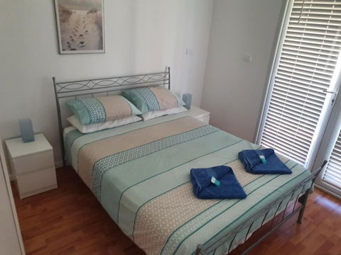 Lil House - Accommodation Nelson Bay 3