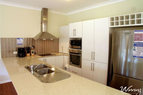 Two Beaches, 74B Blanch Street - Accommodation Nelson Bay 4