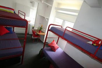 Zing Backpackers - Accommodation Nelson Bay 3