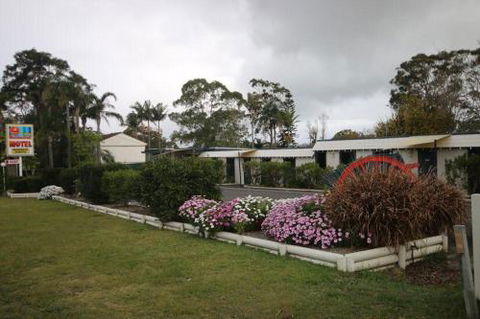Lake Munmorah Motel - Accommodation Nelson Bay 0