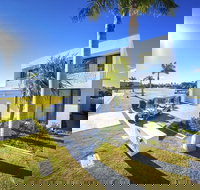 The Pinnacle at Hope Island Resort