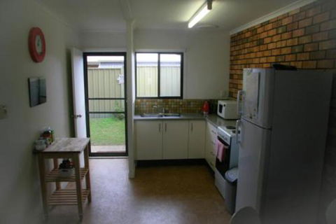 Unit1 Graydon Lodge - Accommodation Nelson Bay 6