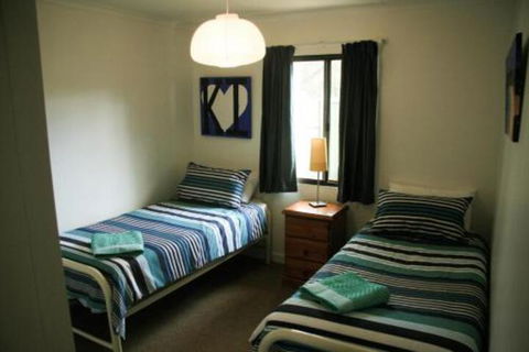 Unit1 Graydon Lodge - Accommodation Nelson Bay 5