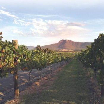 Nightingale Luxury Villas - Accommodation Nelson Bay 0