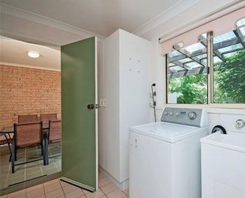 Bombora At Fingal Bay - Nelson Bay Accommodation.com 1