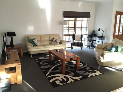 Serenity - Accommodation Nelson Bay 1