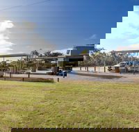 Capricorn Holiday Park - Accommodation Nelson Bay