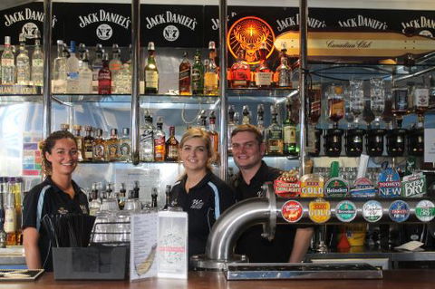 Wisdom Bar & Cafe - Accommodation Nelson Bay 2