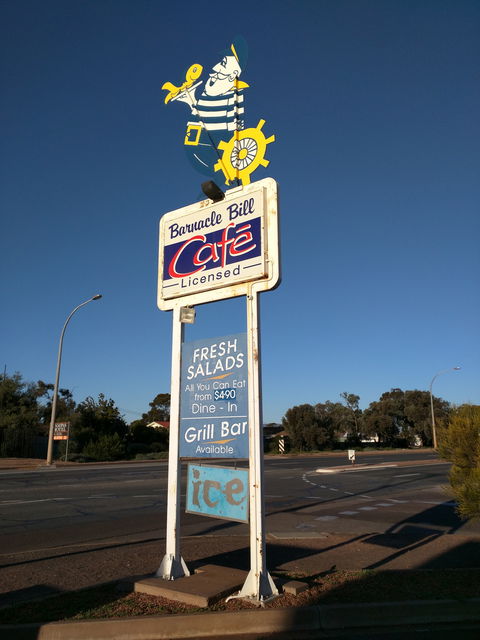 Barnacle Bill Family Seafood Restaurant - Accommodation Nelson Bay 3