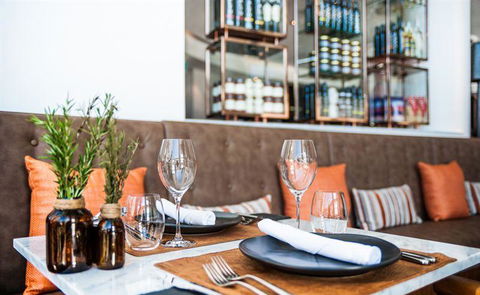Q Dining - Accommodation Nelson Bay 6