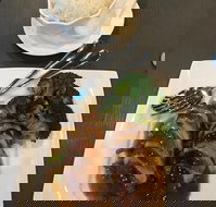 The Pot Sticker - Accommodation Nelson Bay