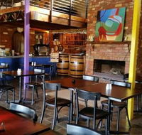 Rainbow Gallery Cafe - Accommodation Nelson Bay