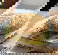 Burgercrave - Accommodation Nelson Bay