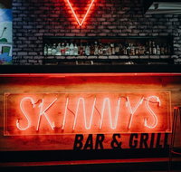 Skinnys Bar and Grill