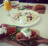 Arcobaleno on the Beach - Nelson Bay Accommodation.com