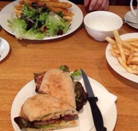 Cafe Book - Nelson Bay Accommodation.com