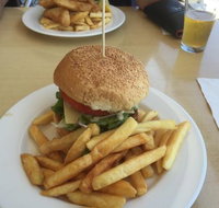 Crown Hotel Motel - Grafton Restaurant - Accommodation Nelson Bay