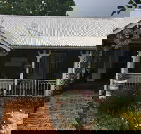 Little Cambridge - Accommodation Nelson Bay