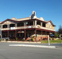 The Royal Hotel - Accommodation Nelson Bay