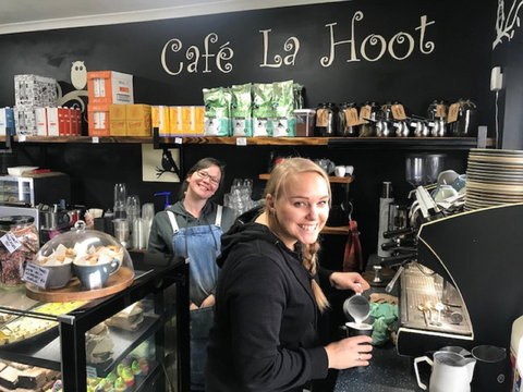 Cafe La Hoot - Accommodation Nelson Bay 0
