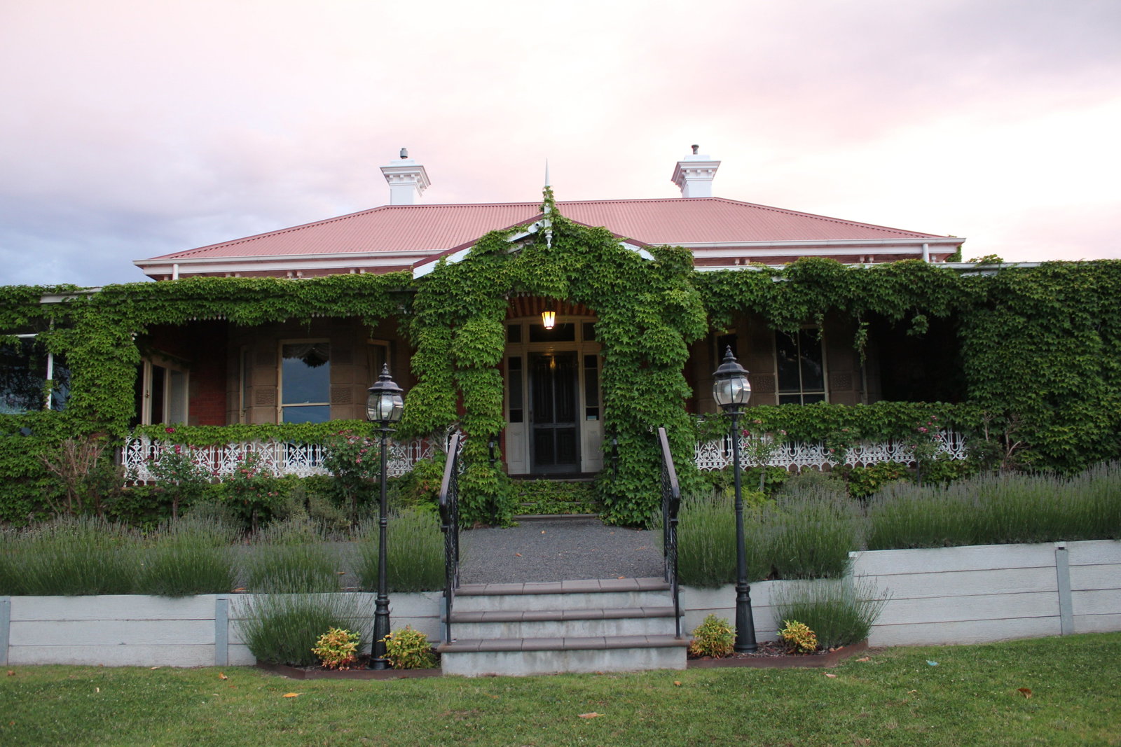 Maffra VIC Nelson Bay Accommodation.com