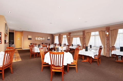 Trappers Restaurant - Nelson Bay Accommodation.com 0