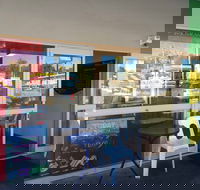 Pipi's Seafood - Nelson Bay Accommodation.com