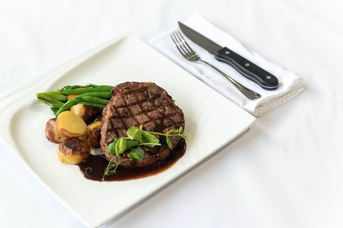 Harry's Restaurant - Accommodation Nelson Bay 2