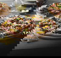 Crust Gourmet Pizza Bar - Accommodation Nelson Bay