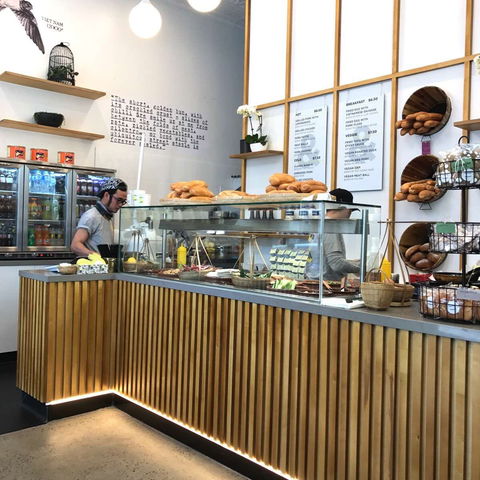Mr & Mrs Banh Mi - Accommodation Nelson Bay 0
