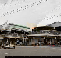 Commercial Hotel Morpeth - Accommodation Nelson Bay