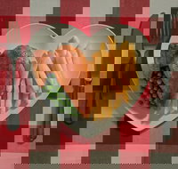 Red Rooster - Strathmore - Nelson Bay Accommodation.com