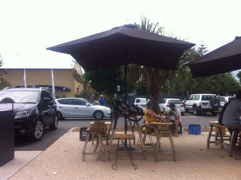 The Bent Banana - Nelson Bay Accommodation.com 0