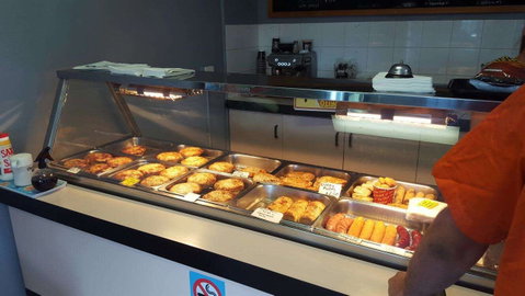 Charlie's Lunch Bar - Accommodation Nelson Bay 0