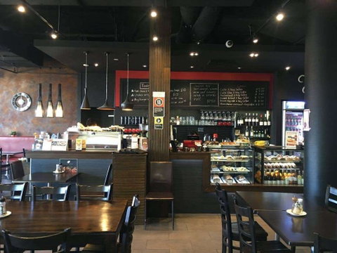 Cooks Cafe - Accommodation Nelson Bay 0