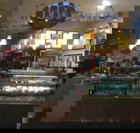 BB's Caf - Stafford - Accommodation Nelson Bay