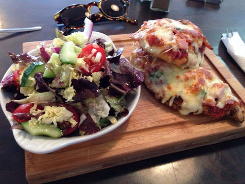 The Lazy Sheep - Accommodation Nelson Bay 0