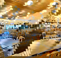 Coolum Beach Hotel - Coolum Beach - Accommodation Nelson Bay