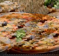 Alex's Pizza - Accommodation Nelson Bay