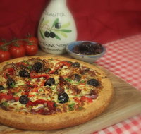 Donini's Pizza - West End - Accommodation Nelson Bay