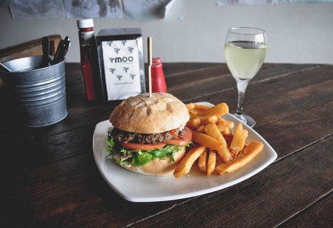 Moo Gourmet Burgers - Bondi Beach - Accommodation Nelson Bay 0