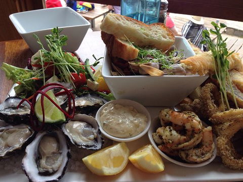 The Flying Fish Cafe - Accommodation Nelson Bay 0