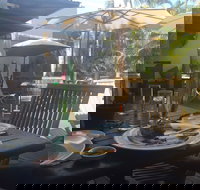 Barefoot Art Food Wine - Accommodation Nelson Bay