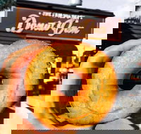 Famous Berry Donut Van - Accommodation Nelson Bay