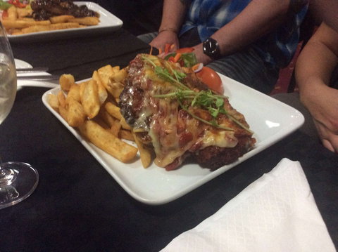 Castle Hotel - Accommodation Nelson Bay 0